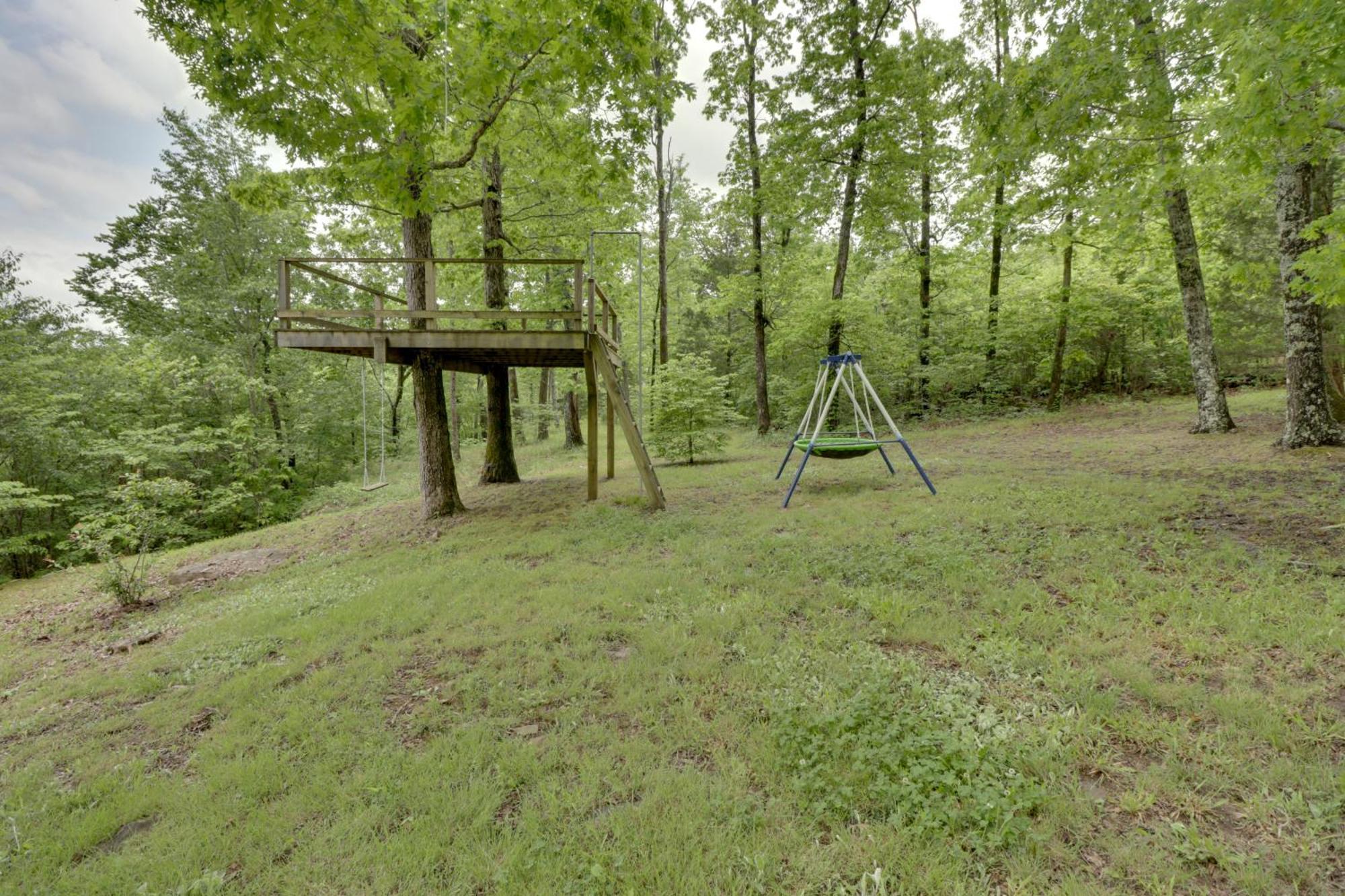 Spacious And Elegant Mountain View Cabin With Deck! 外观 照片