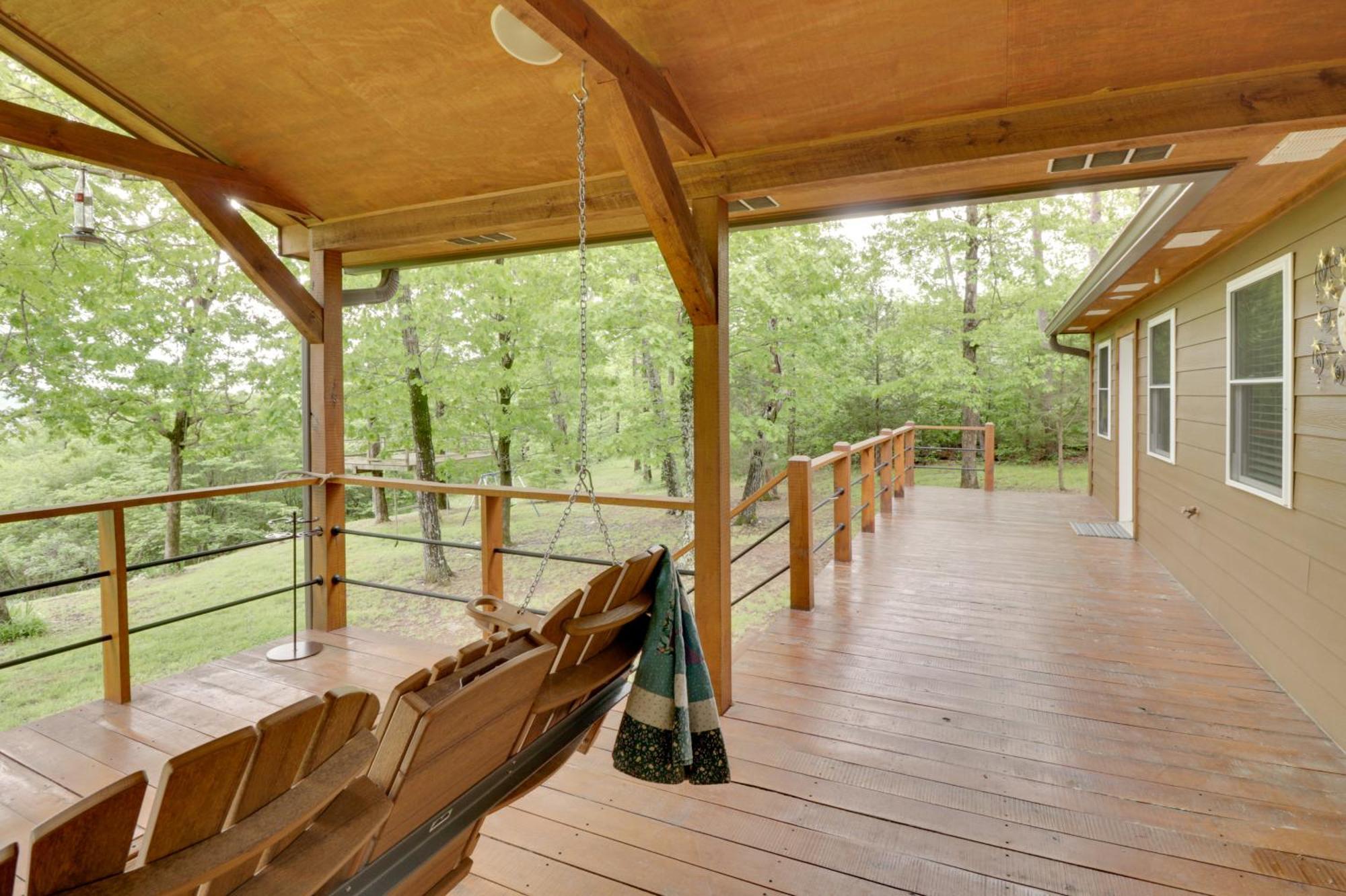 Spacious And Elegant Mountain View Cabin With Deck! 外观 照片