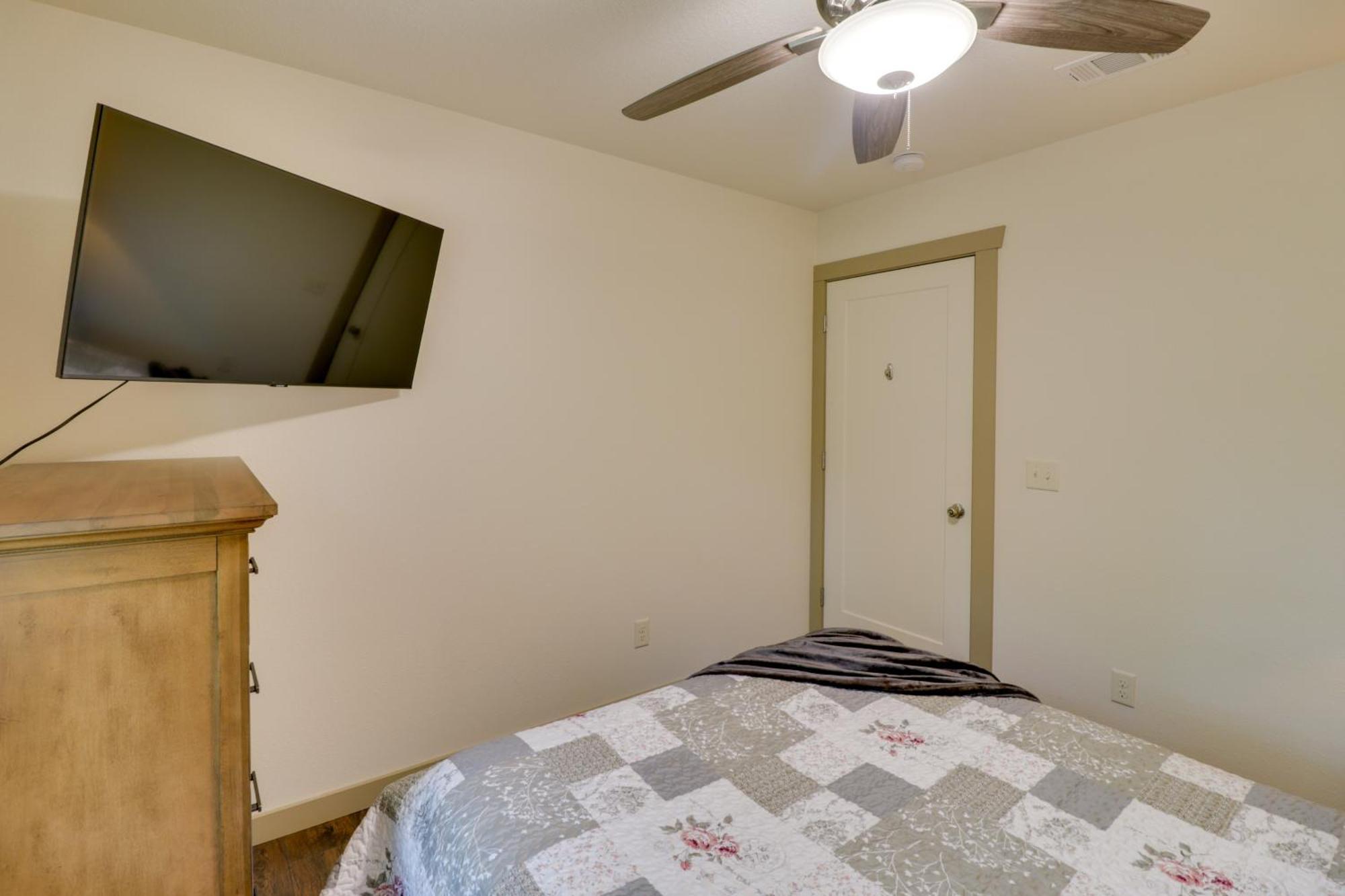 Spacious And Elegant Mountain View Cabin With Deck! 外观 照片