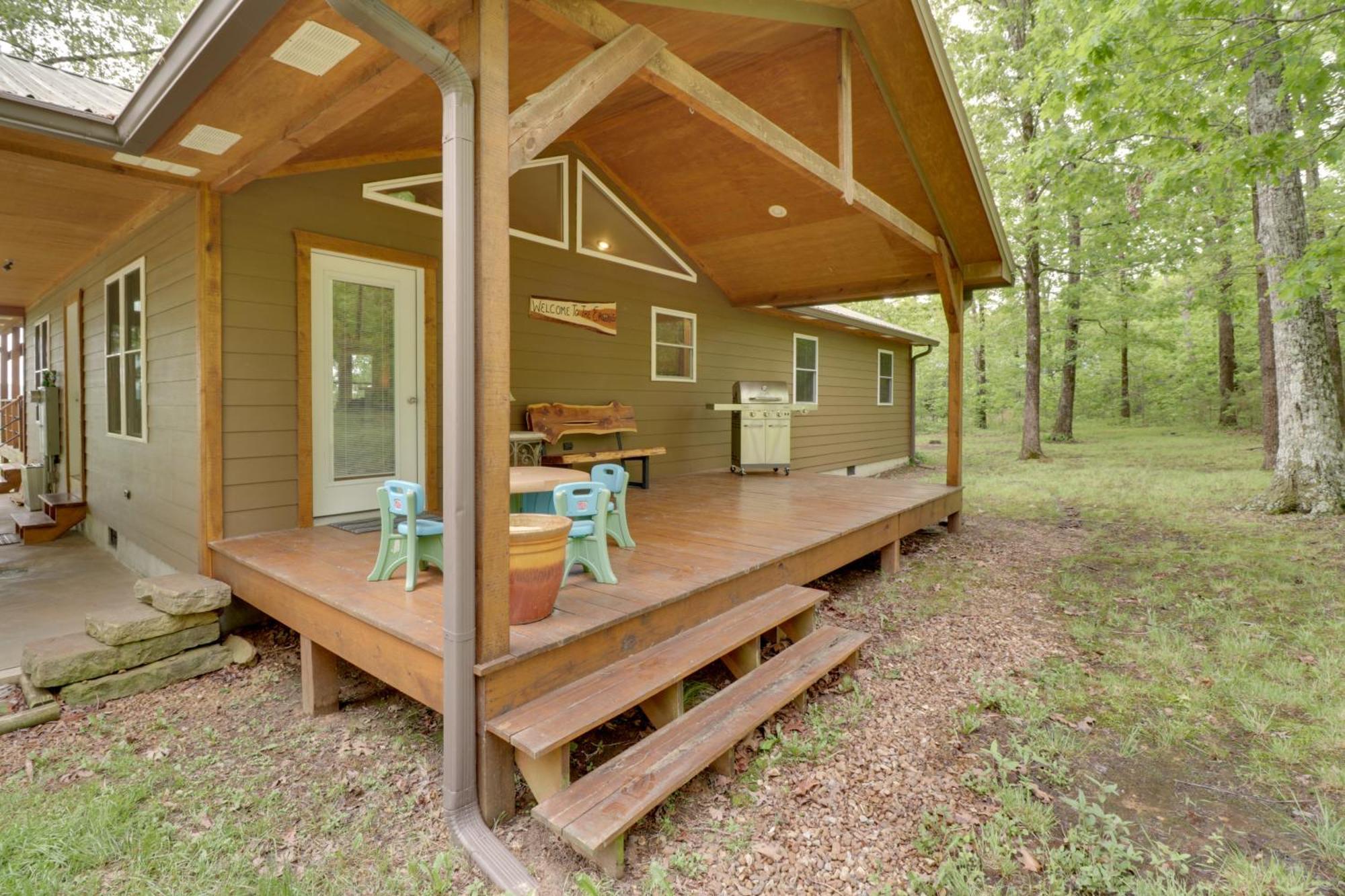 Spacious And Elegant Mountain View Cabin With Deck! 外观 照片